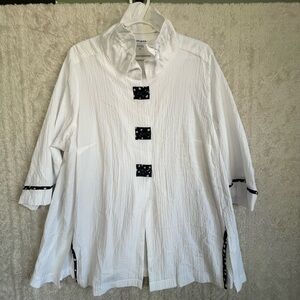 Ali Miles White Tunic Top Wired Collar Sz 2X Funky Buttons Black Polka Dot Trim